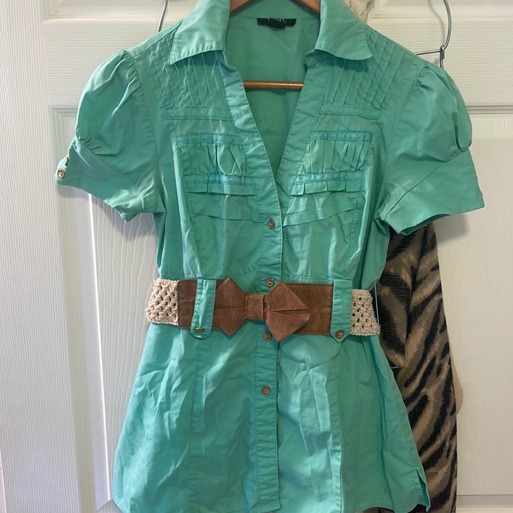 XO XO small vintage blouse belt included